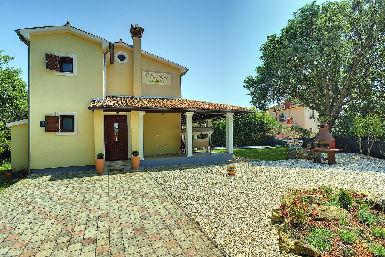 Villa Nina Medulin Exterior photo